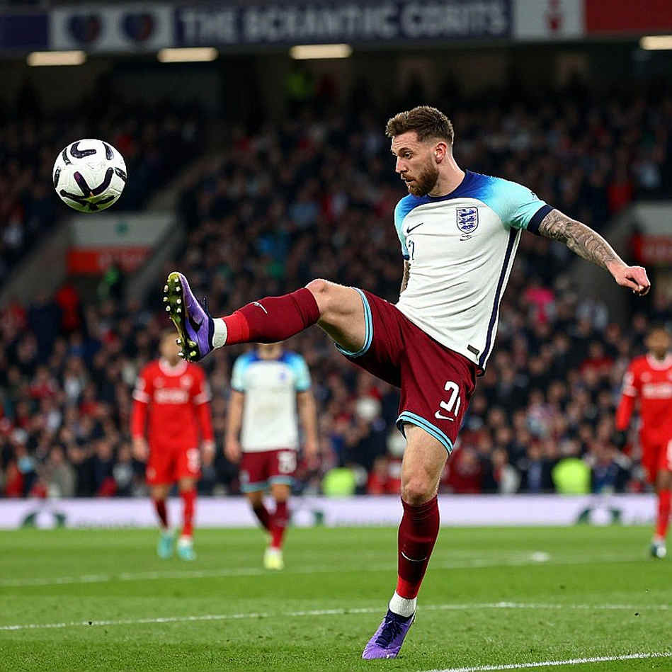The Load Curve of 100 Caps: How Andy Robertson's Body Kept Its Own Match Report for Twelve Years The Load Curve of 100 Caps: How Andy Robertson's Body Kept Its Own Match Report for Twelve Years