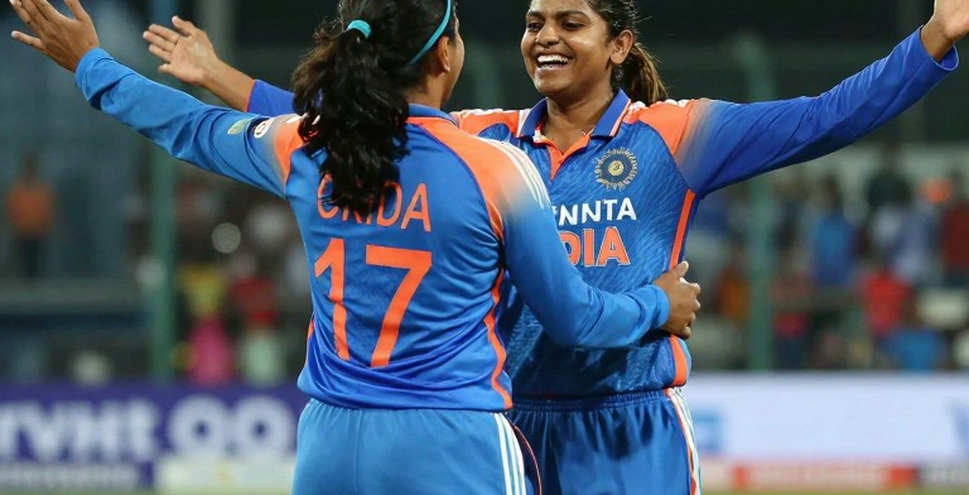 সিলেটের লাল মাটির উইকেটে অভিষেক: চট্টগ্রাম থেকে টরন্টো পর্যন্ত এক স্পিনারের রিমিট্যান্স-লেজার সিলেটের লাল মাটির উইকেটে অভিষেক: চট্টগ্রাম থেকে টরন্টো পর্যন্ত এক স্পিনারের রিমিট্যান্স-লেজার