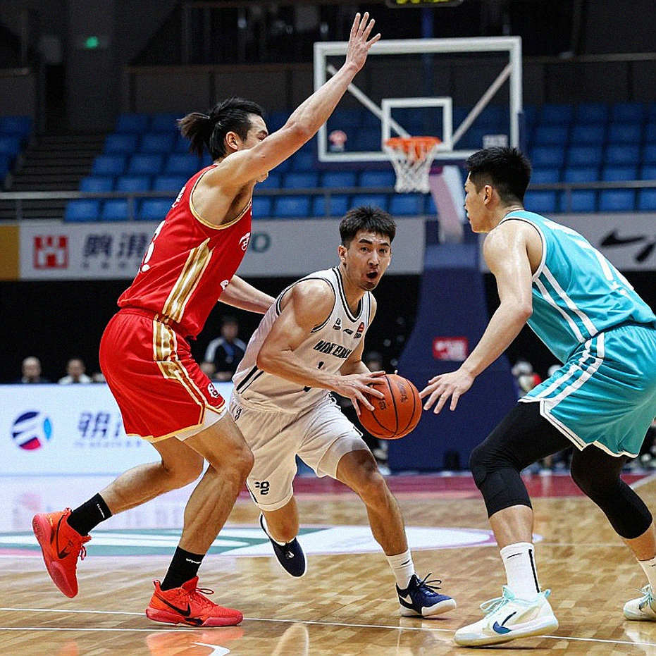 Indonesia Lead Bangladesh 6-1 at Half-Time: Defensive Collapse and Questions