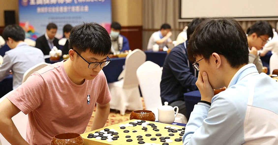 The Ledger Says Prague, the Headline Says Samarkand: The Information Gap in ChessBase Magazine 225