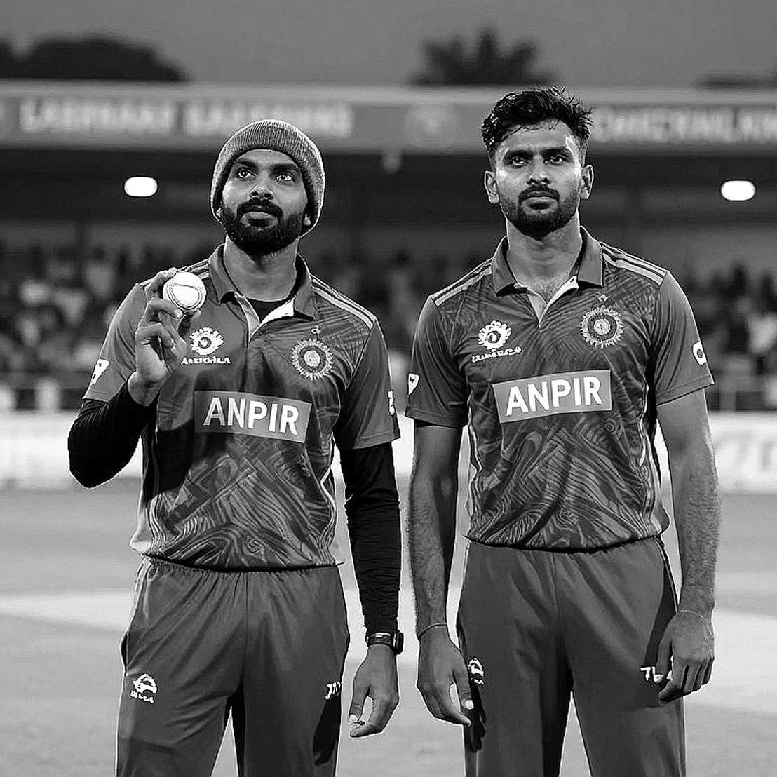 ব্লকচেইন ও ক্রিকেটের অদৃশ্য ট্রান্সফার উইন্ডো: যখন চুক্তি হয়ে ওঠে স্টেডিয়ামের শব্দ ব্লকচেইন ও ক্রিকেটের অদৃশ্য ট্রান্সফার উইন্ডো: যখন চুক্তি হয়ে ওঠে স্টেডিয়ামের শব্দ