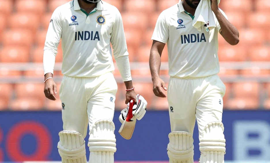 ফ্র্যাঞ্চাইজি নিলামে এশিয়ার বোলারদের দাম কেন কম: মিডিয়া রাইটস, ক্যাপ স্পেস ও স্কাউট নেটওয়ার্কের হিসাব ফ্র্যাঞ্চাইজি নিলামে এশিয়ার বোলারদের দাম কেন কম: মিডিয়া রাইটস, ক্যাপ স্পেস ও স্কাউট নেটওয়ার্কের হিসাব