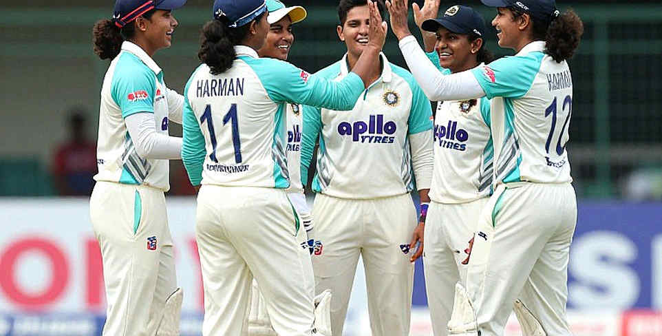 নীরব কবজা: বাংলাদেশের ঘরোয়া ক্রিকেটের স্পিন-লোড, শূন্য গ্যালারি আর জাতীয় দলের ভঙ্গুরতা নীরব কবজা: বাংলাদেশের ঘরোয়া ক্রিকেটের স্পিন-লোড, শূন্য গ্যালারি আর জাতীয় দলের ভঙ্গুরতা