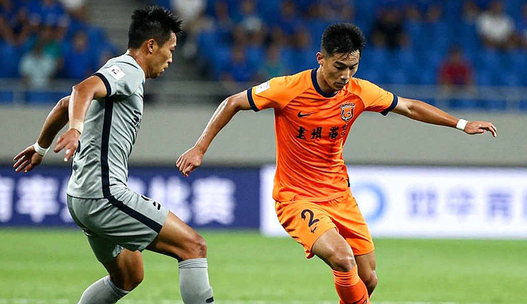 The Injury That Speaks Through Rain: Greece's Emergence and the 89th-Minute Question