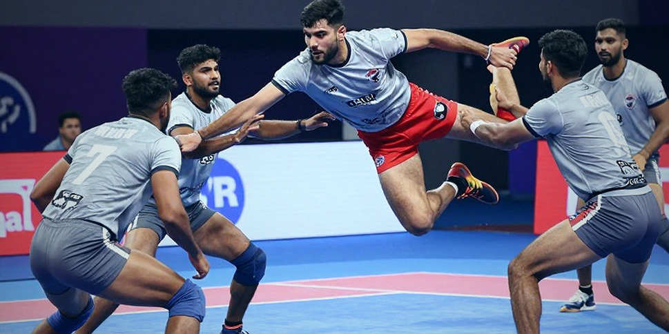 কাবাডির সীমানায় ভারত: নারী দল ইরানকে হারাল, পুরুষ দলের 'নড়বড়ে' ডিফেন্স এখন ইরানের পরীক্ষায়